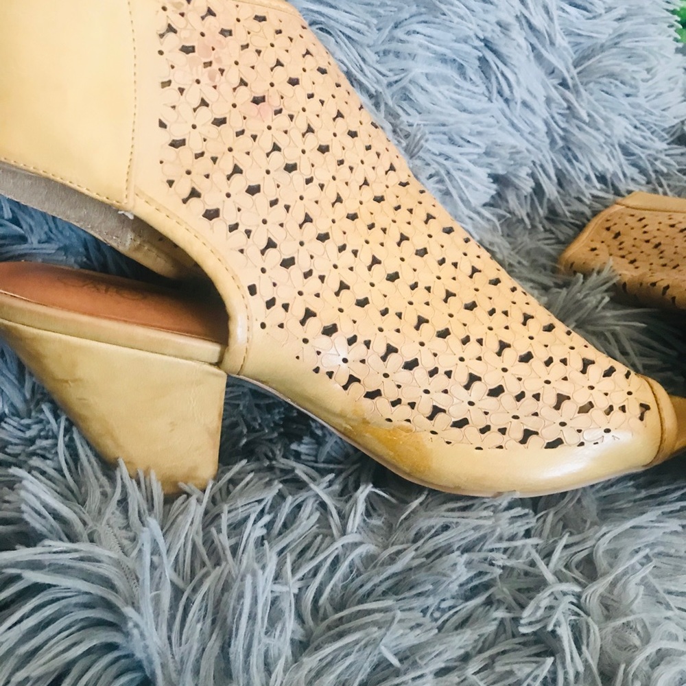 Size 11 wedges